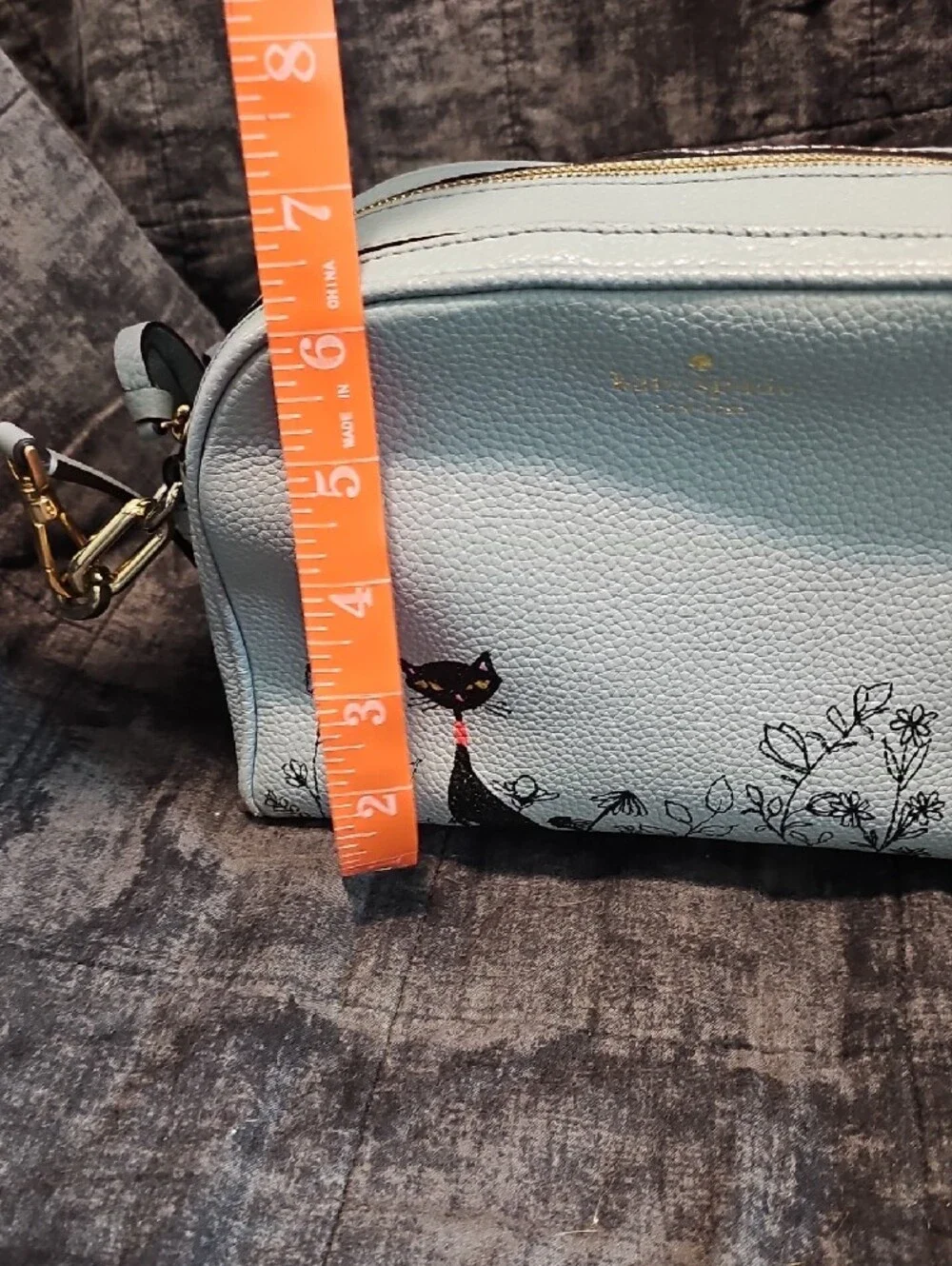 kate spade light blue cat-print pebble leather crossbody - Picture 5 of 10
